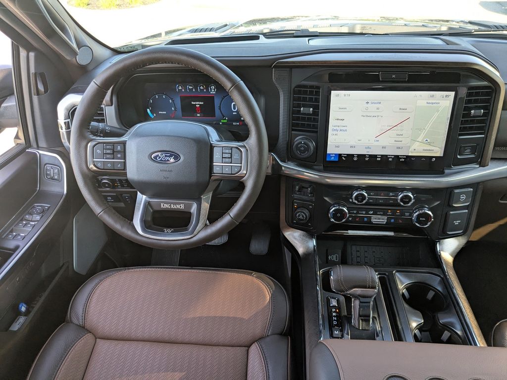 2025 Ford F-150 King Ranch photo 16
