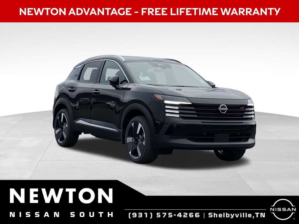 2025 Nissan Kicks SR AWD's photo