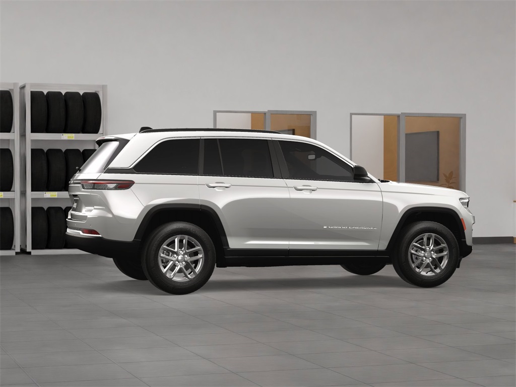 2025 Jeep Grand Cherokee Laredo X photo 6
