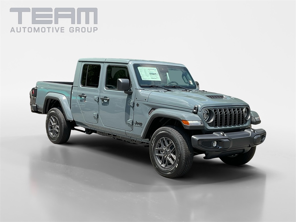 2025 Jeep Gladiator Sport S's photo