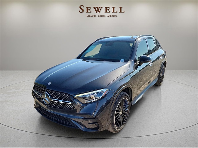 2023 Mercedes-Benz GLC GLC 300's photo