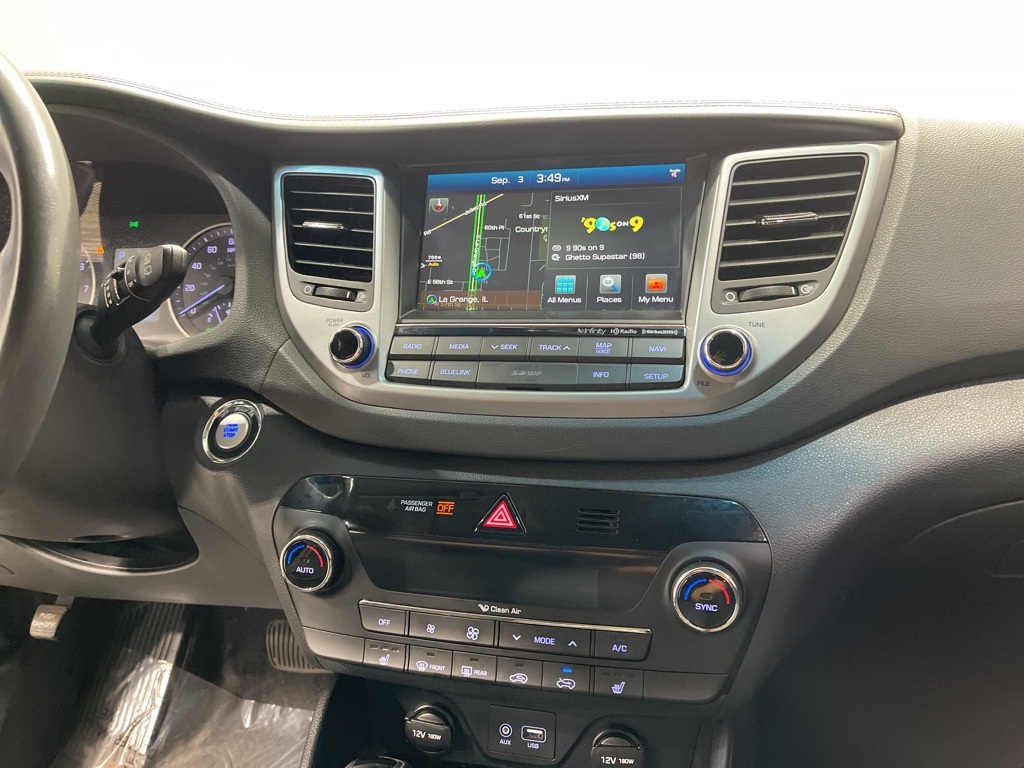 2017 Hyundai Tucson SE Plus photo 16