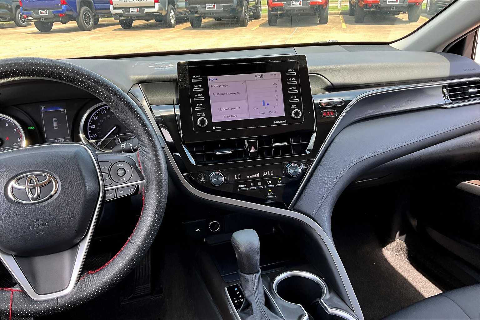 2022 Toyota Camry LE photo 6