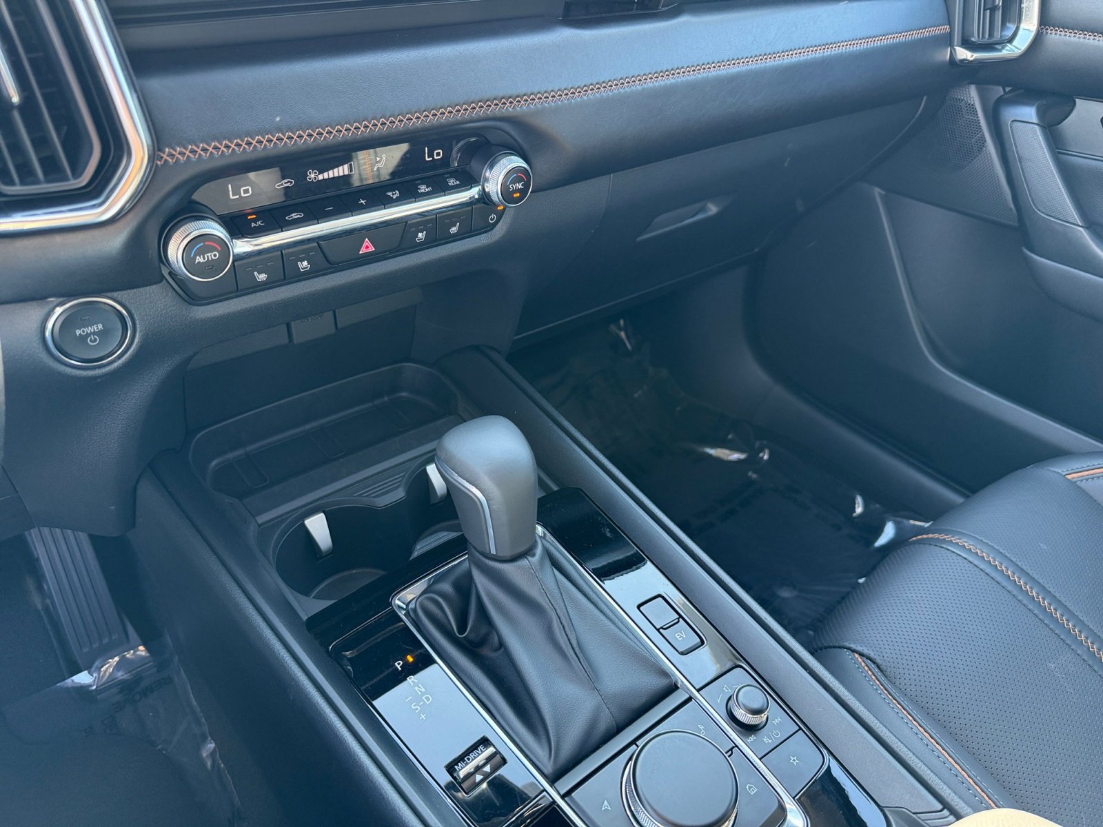 2025 Mazda CX-50 Premium Plus photo 13