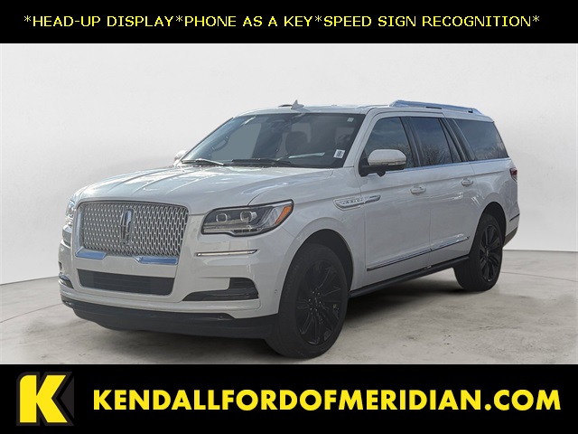 2023 Lincoln Navigator Reserve L's photo