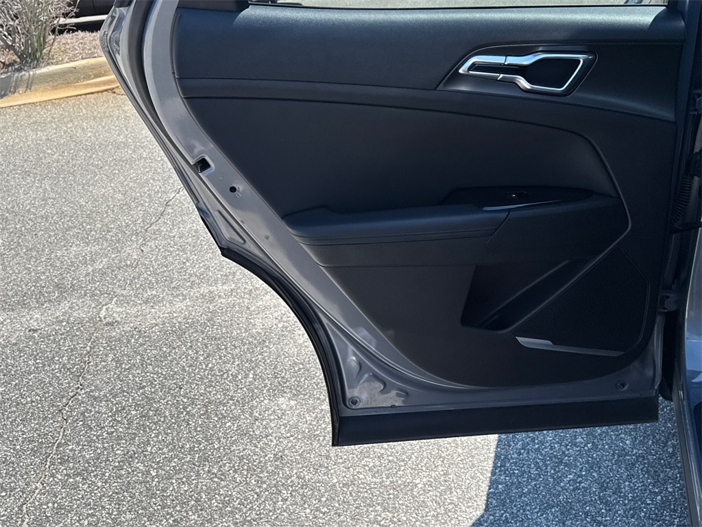 2023 Kia Sportage EX photo 21