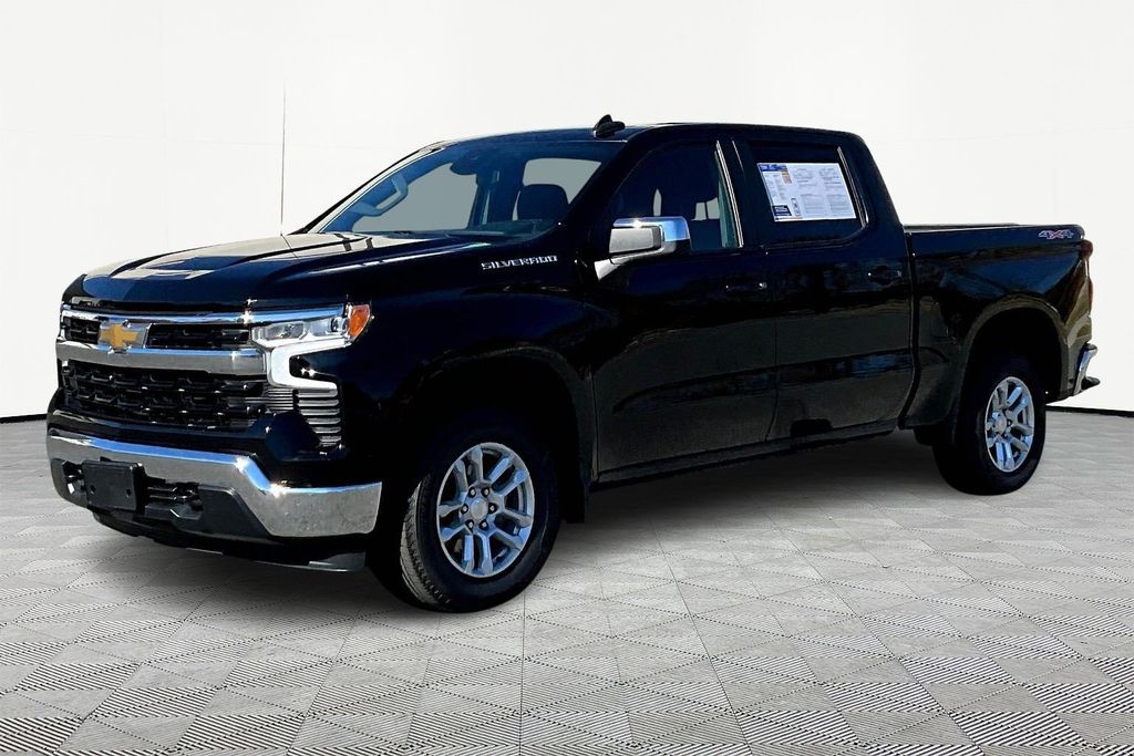 2023 Chevrolet Silverado 1500 LT photo 4