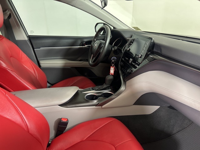 2022 Toyota Camry LE photo 13