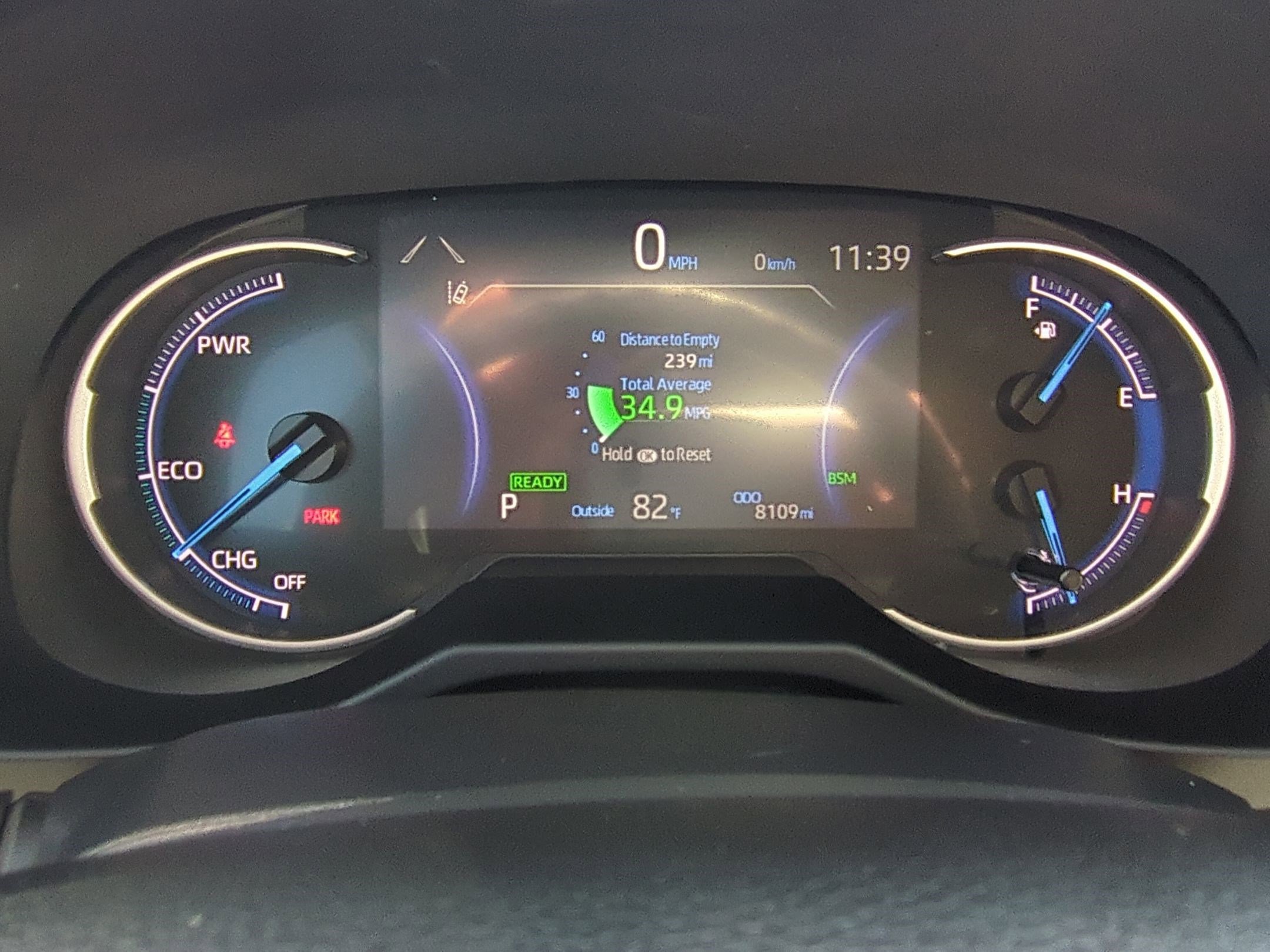 2024 Toyota RAV4 Hybrid LE photo 18