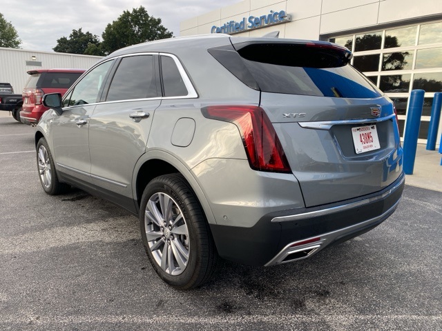2024 Cadillac XT5 Premium Luxury photo 2