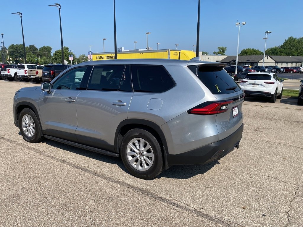 2024 Toyota Grand Highlander Hybrid XLE photo 3