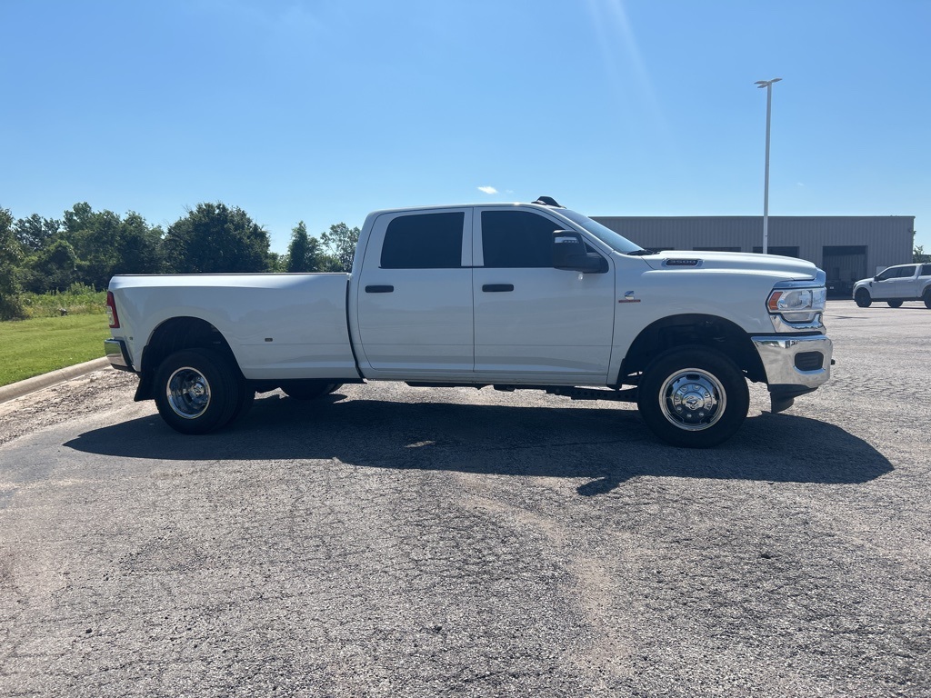 2024 Ram 3500 Tradesman photo 4