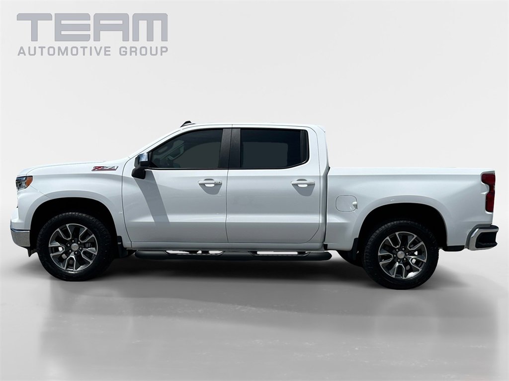 2025 Chevrolet Silverado 1500 LT photo 4