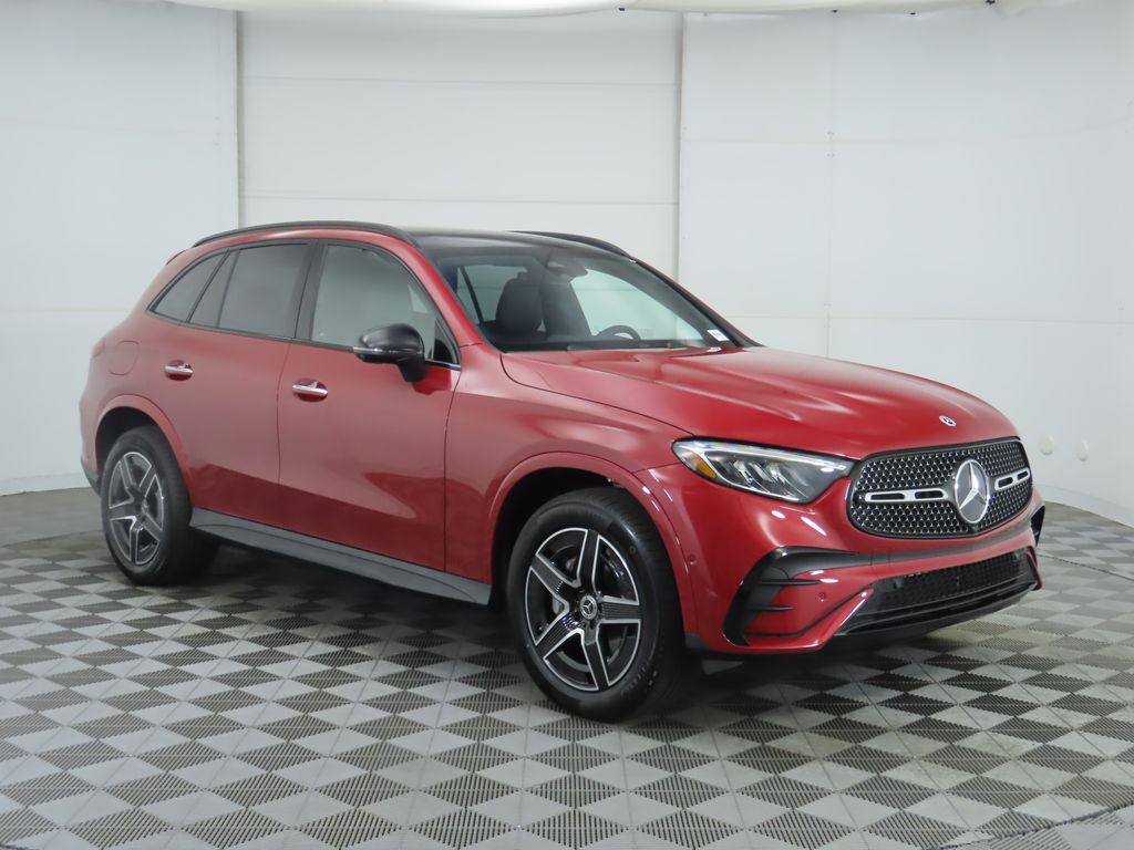 2026 Mercedes Benz GLC 300 4MATIC photo 3