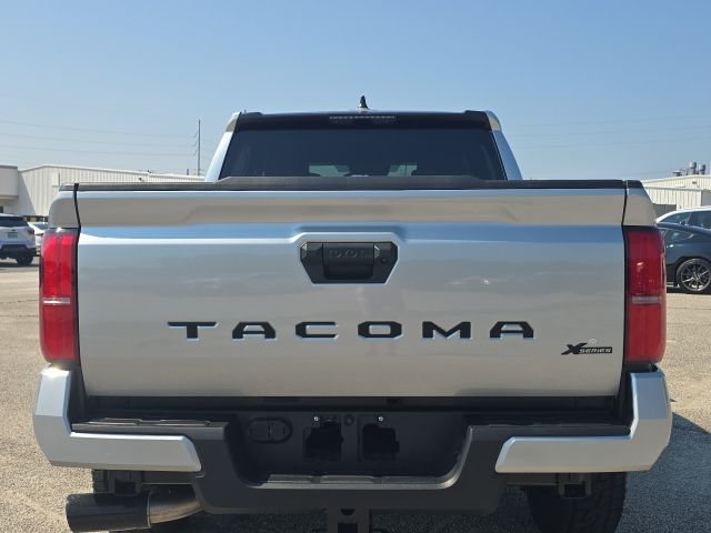 2024 Toyota Tacoma Base photo 4