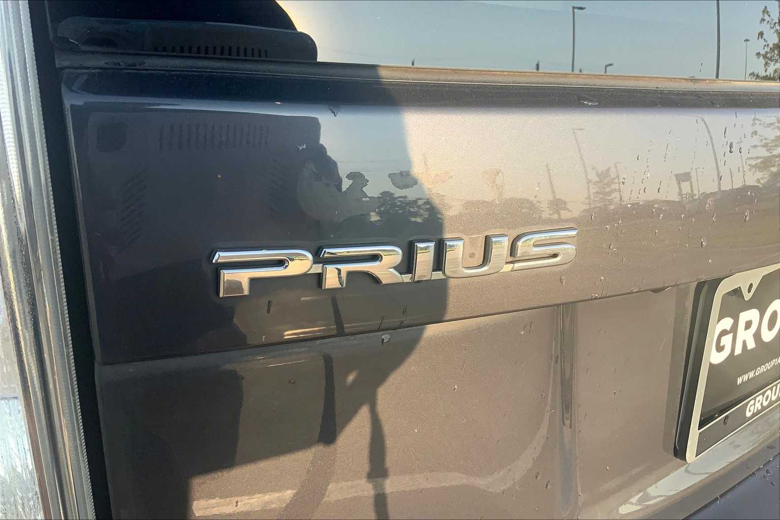 2012 Toyota Prius Two photo 26