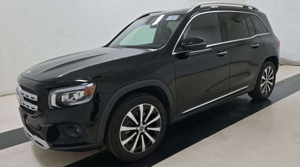 2021 Mercedes-Benz GLB Base's photo