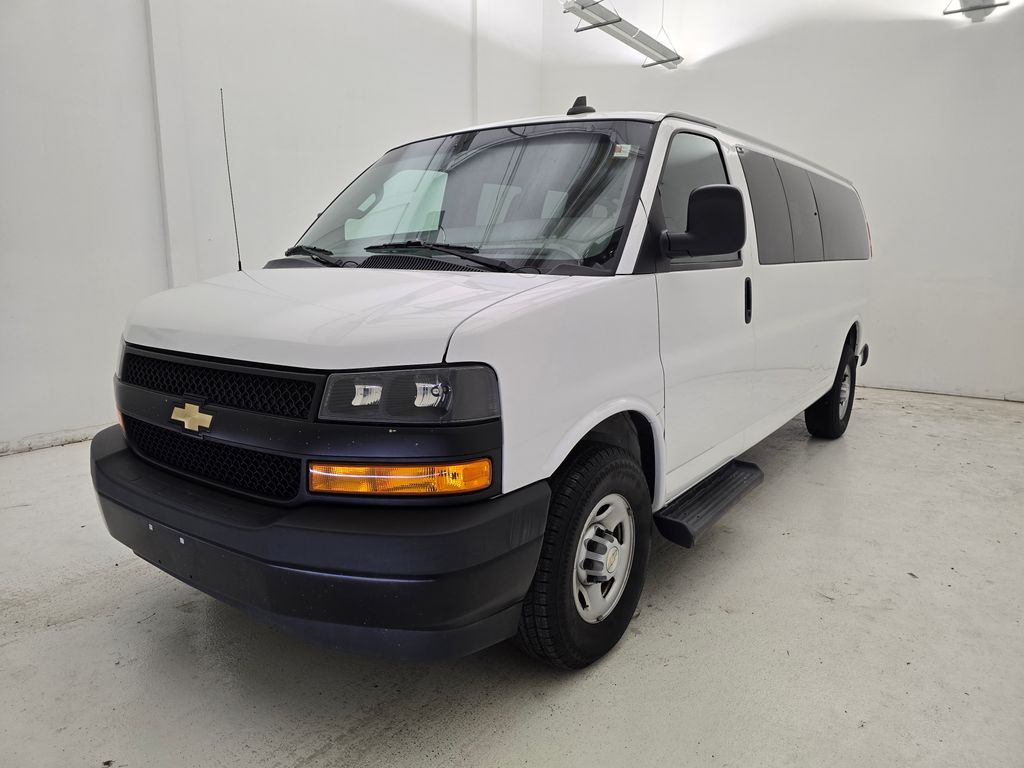 2022 Chevrolet Express 3500 LS photo 17