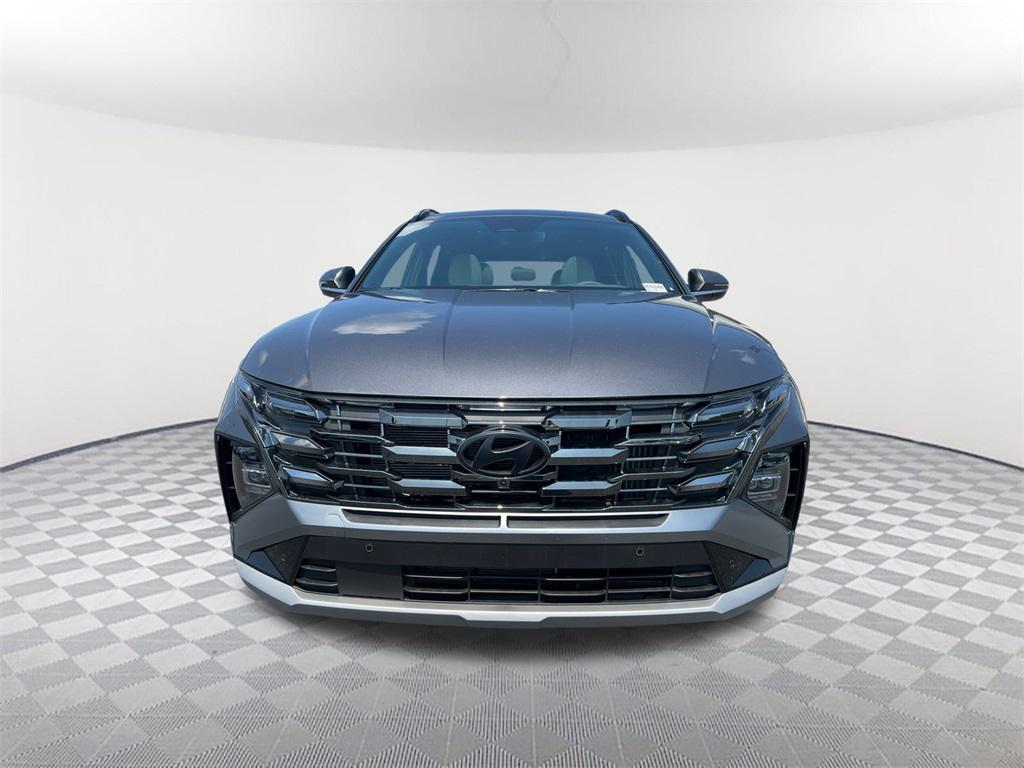2025 Hyundai Tucson Hybrid Limited photo 2