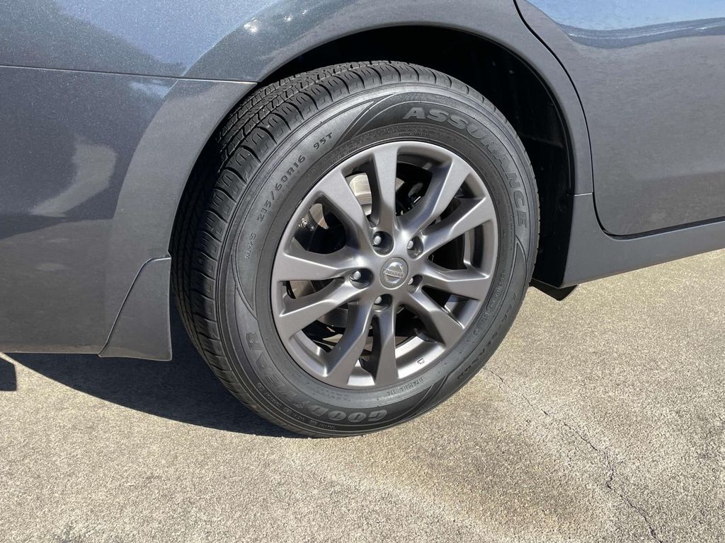 2015 Nissan Altima 2.5 S photo 4