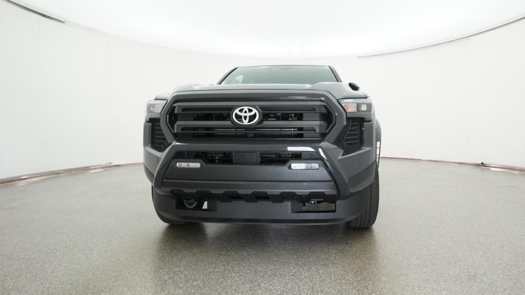 2025 Toyota Tacoma SR5 Double Cab photo 3