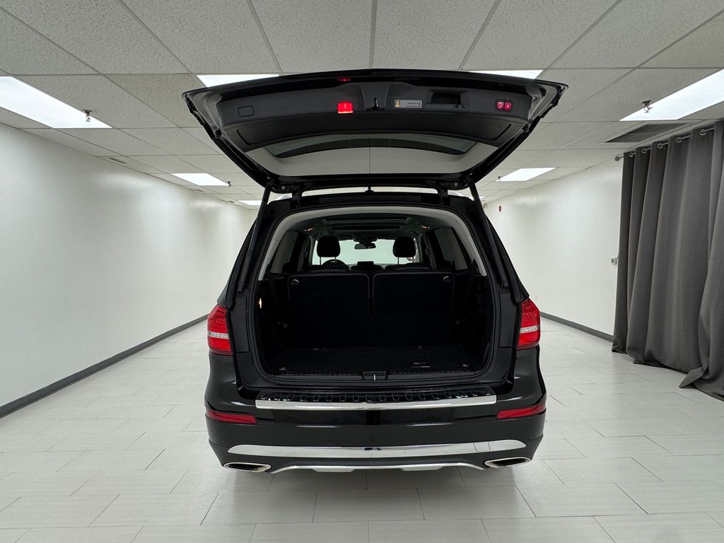 2018 Mercedes Benz GLS 450 4MATIC photo 35