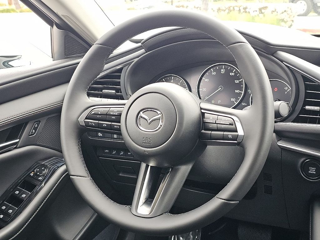 2025 Mazda Mazda3 2.5 s Preferred photo 27