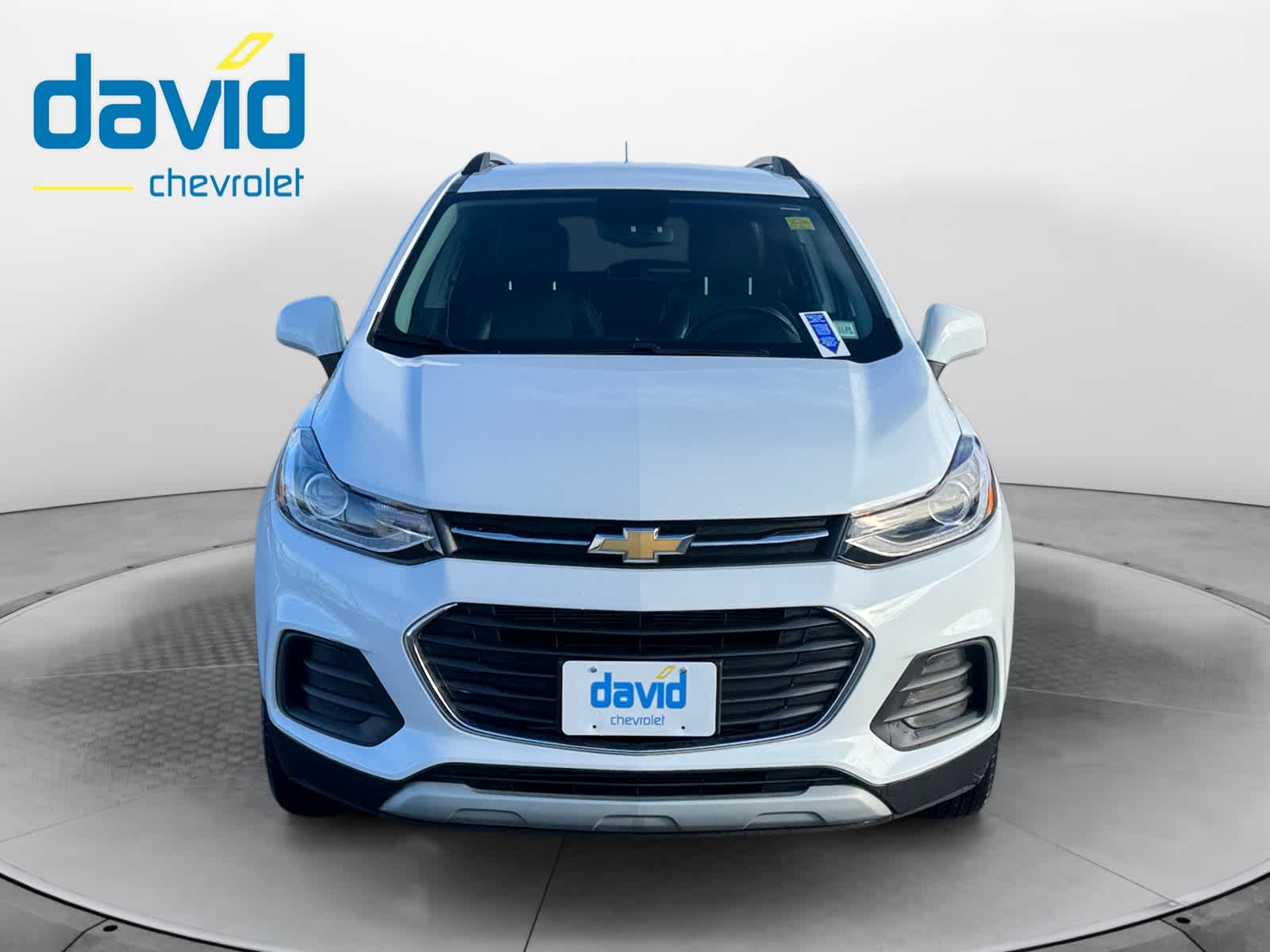 Used 2022 Chevrolet Trax LT with VIN KL7CJPSM3NB569338 for sale in Niagara Falls, NY