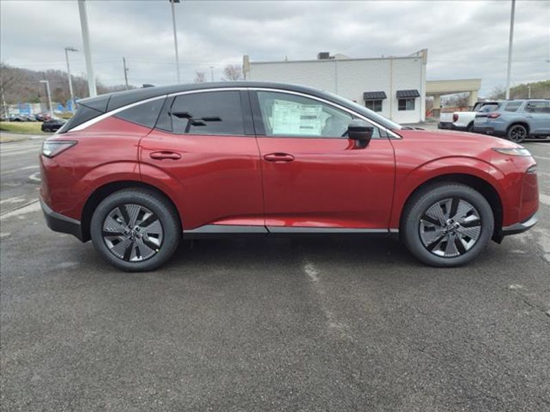 2025 Nissan Murano SL photo 2