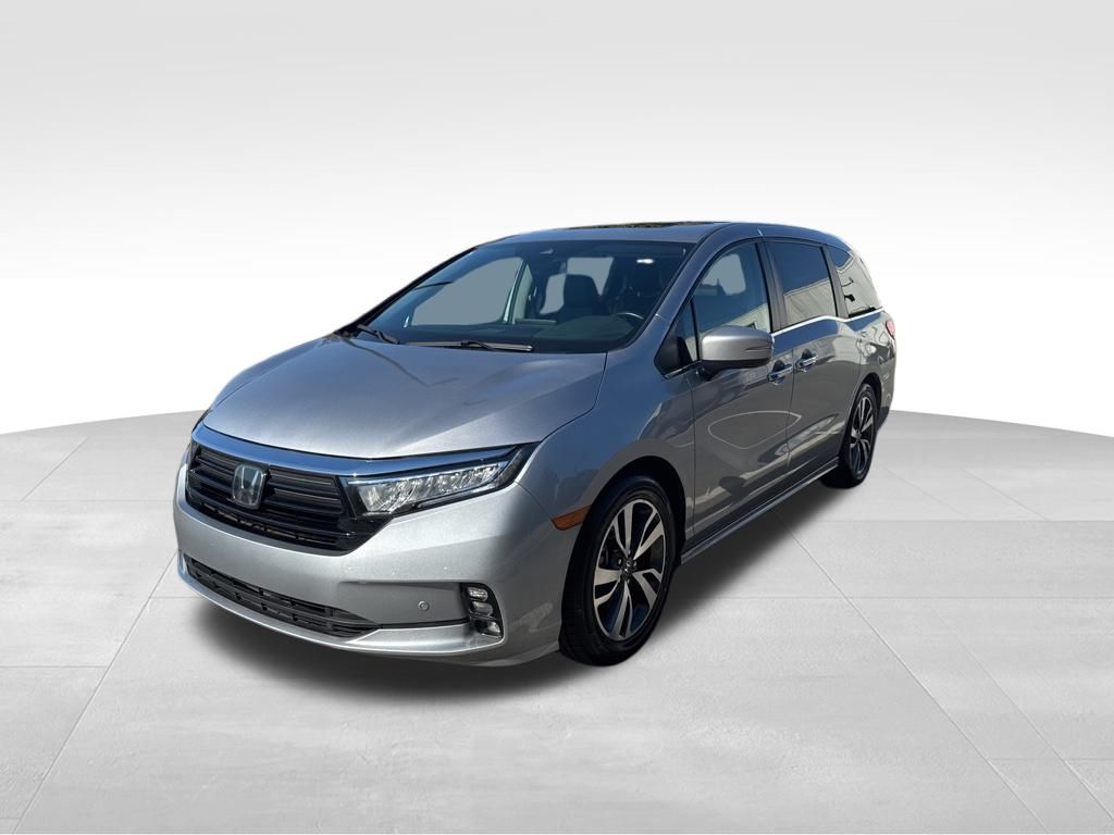 2023 Honda Odyssey Touring photo 3