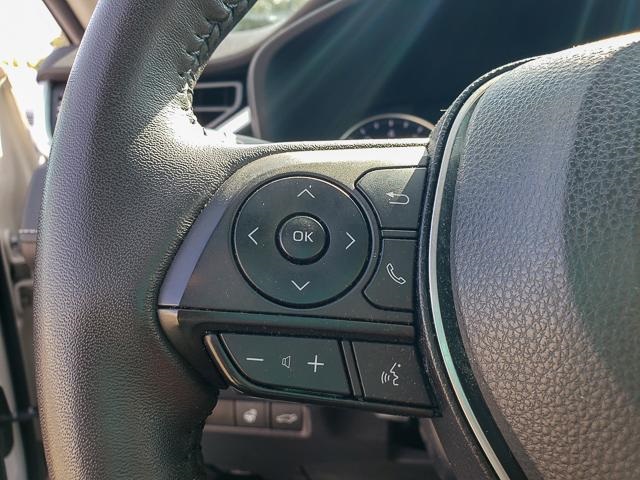 2022 Toyota RAV4 XLE photo 15