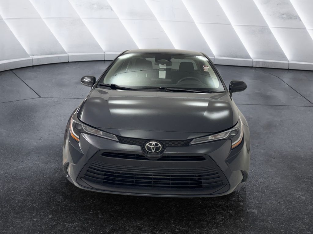 2023 Toyota Corolla LE photo 2