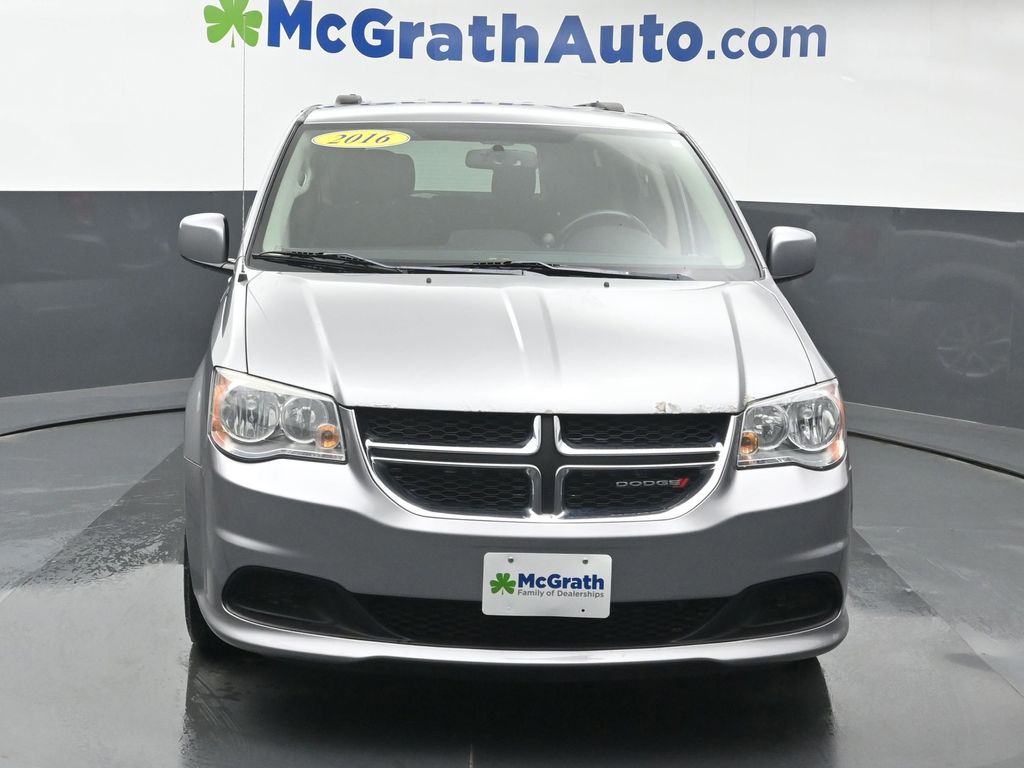 2016 Dodge Grand Caravan SXT photo 2
