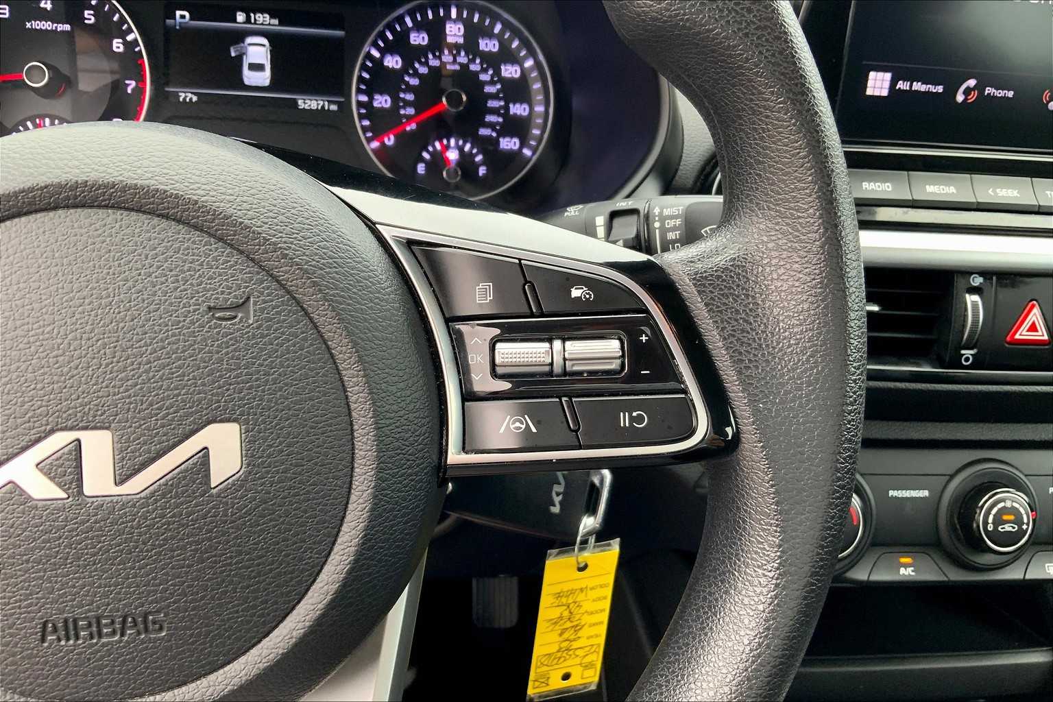2023 Kia Forte LXS photo 23