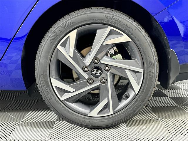 2025 Hyundai Elantra SEL Convenience photo 38