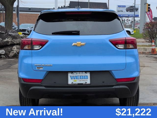 2024 Chevrolet Trailblazer LS photo 3