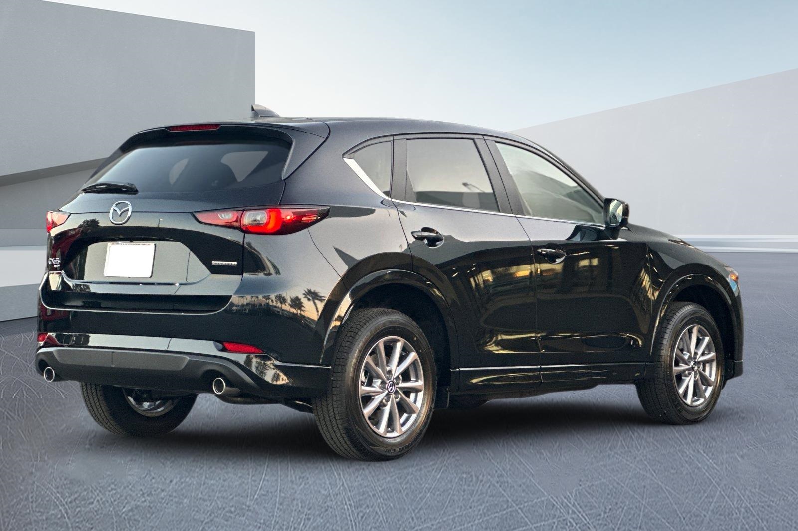 2025 Mazda CX-5 2.5 S Preferred photo 3