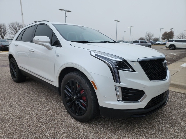 2023 Cadillac XT5 Sport's photo