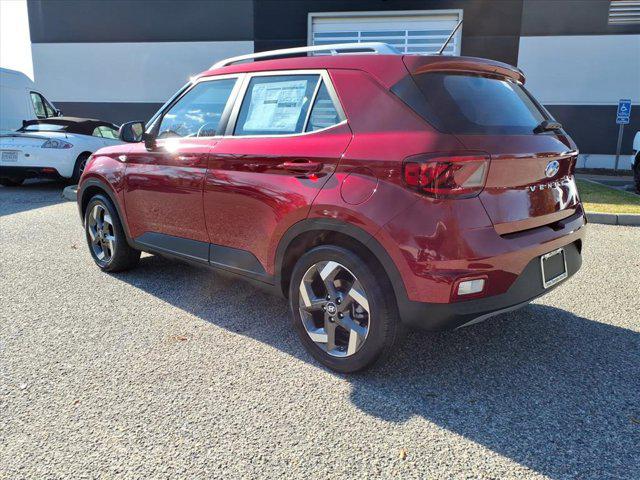 2026 Hyundai Venue SEL photo 2