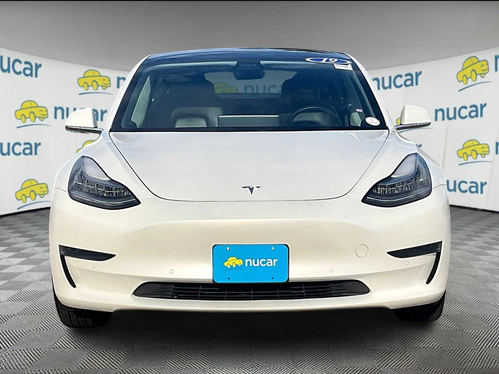2019 Tesla Model 3 Standard Range Plus photo 2