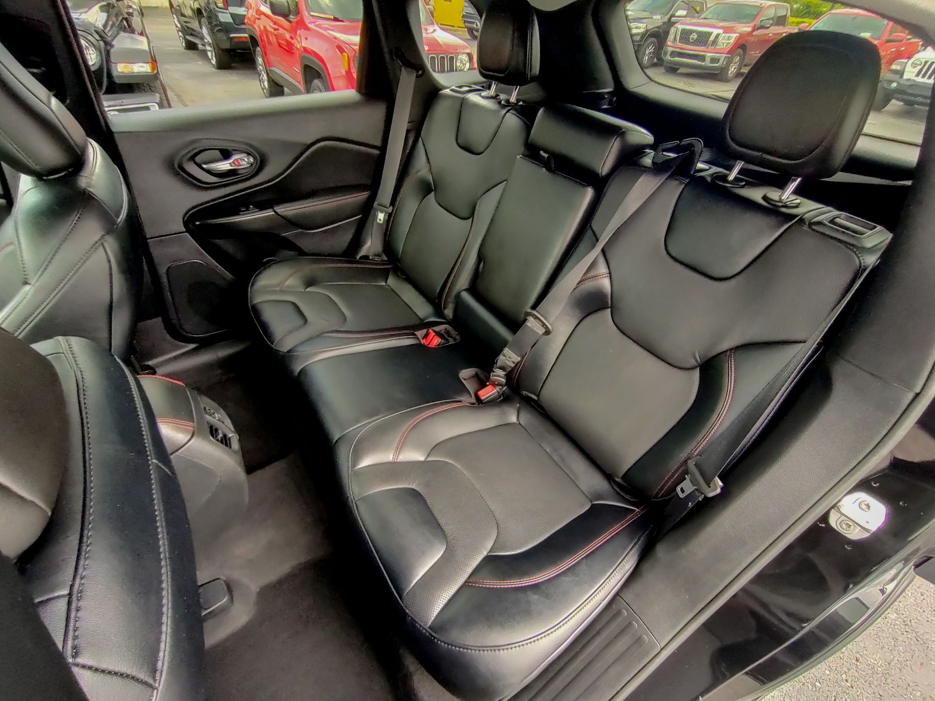 2022 Jeep Cherokee Trailhawk photo 22