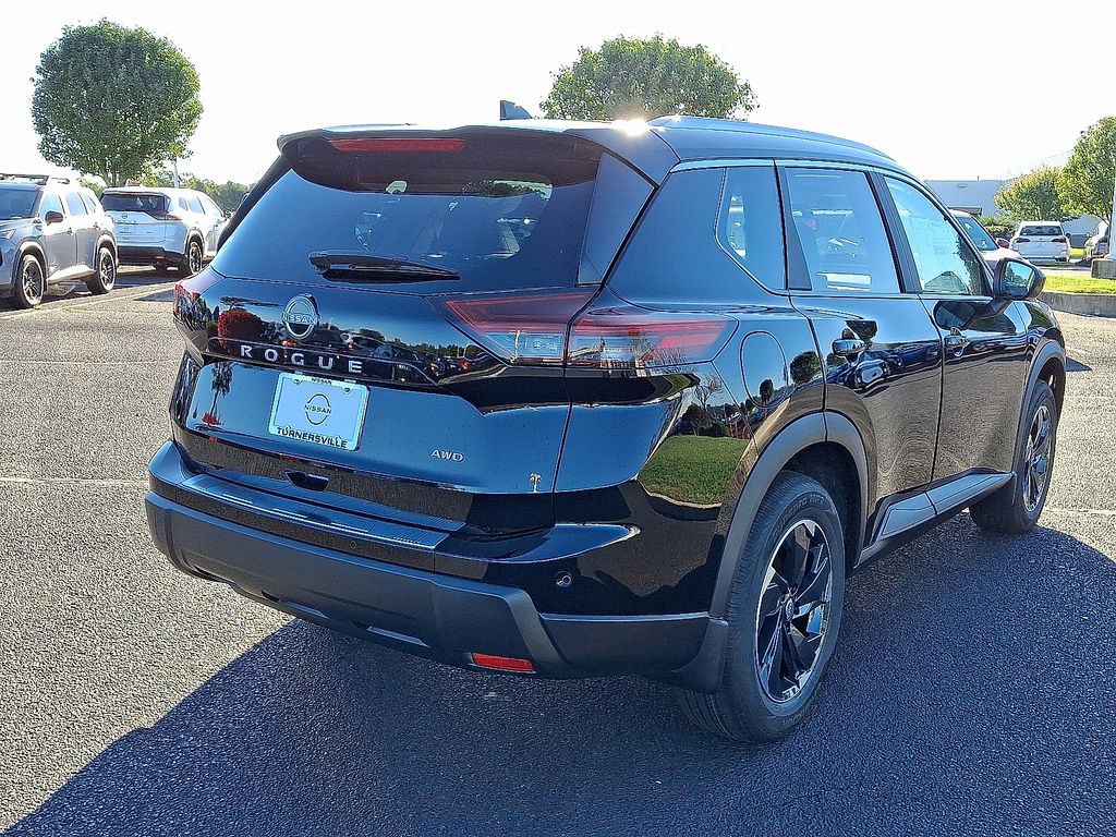 2026 Nissan Rogue SV photo 4