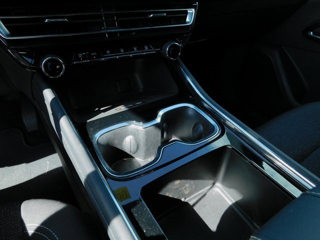 2025 Chevrolet Traverse photo 28