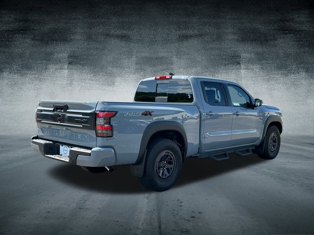 2025 Nissan Frontier PRO-4X photo 4
