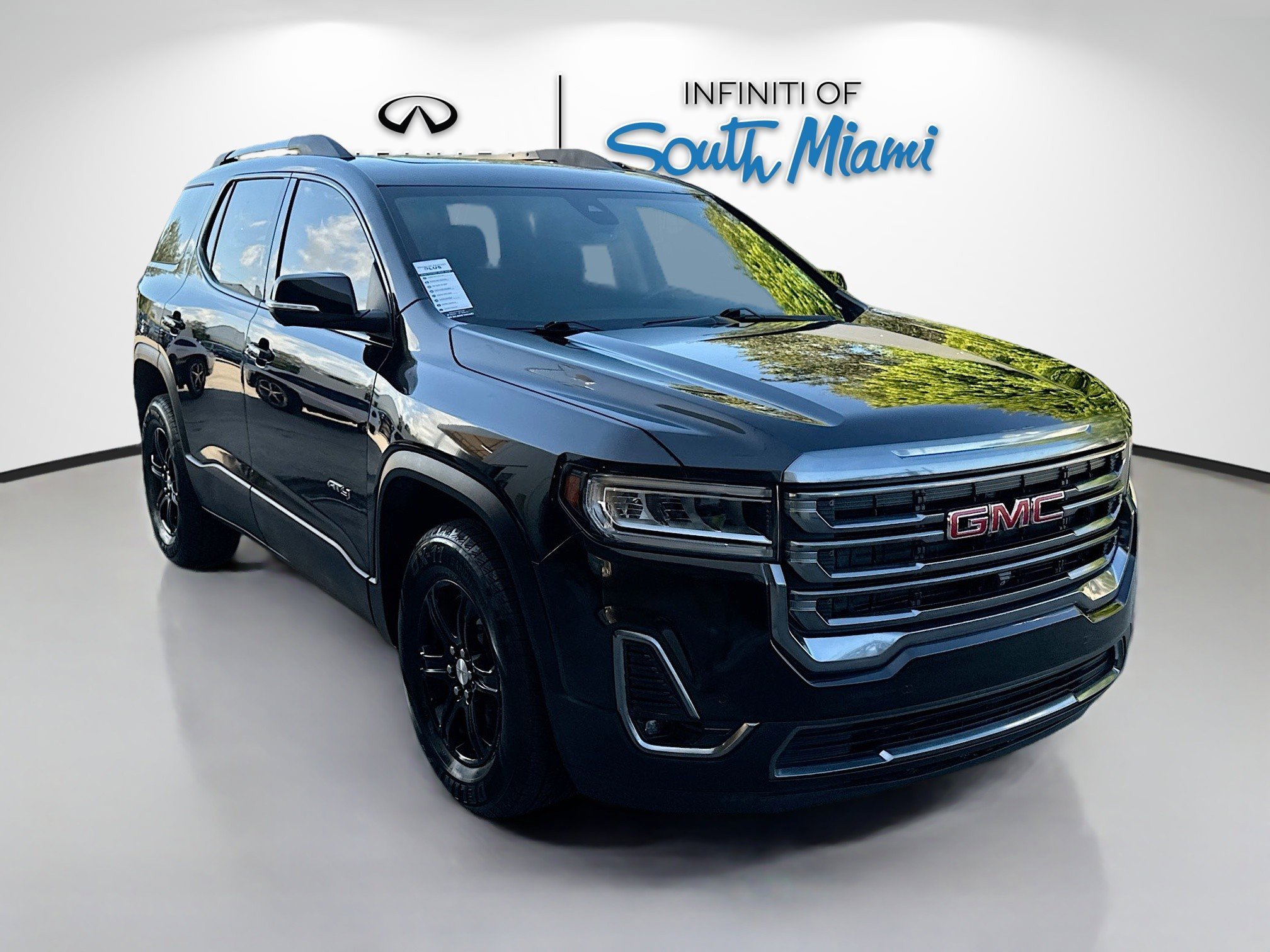 2022 GMC Acadia AT4's photo