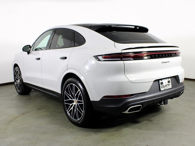 2026 Porsche Cayenne Coupe photo 3