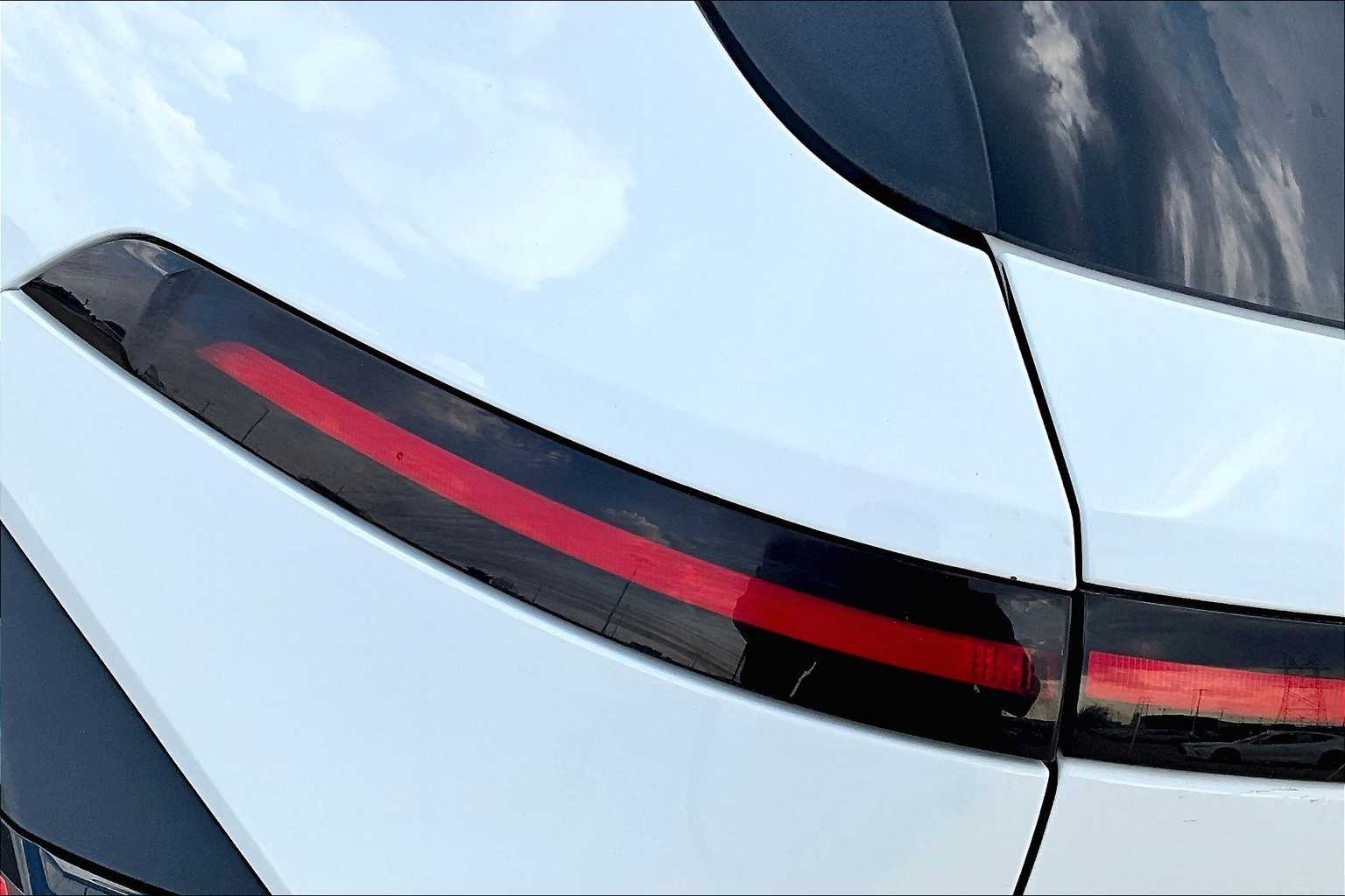 2024 Hyundai Kona SEL photo 25