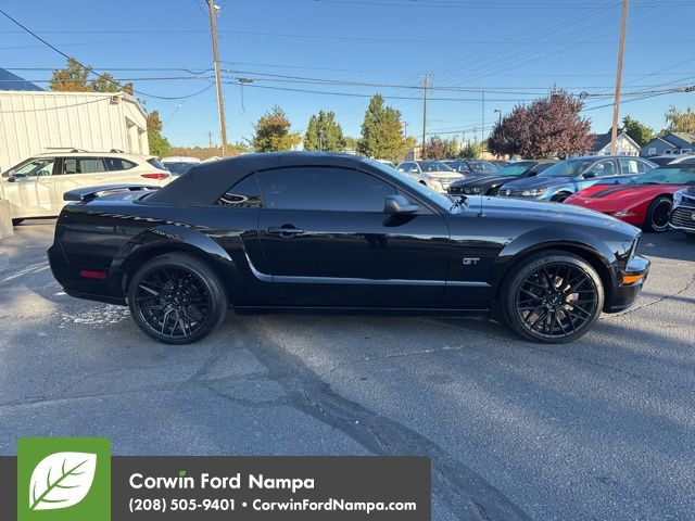 2005 Ford Mustang GT Premium photo 3
