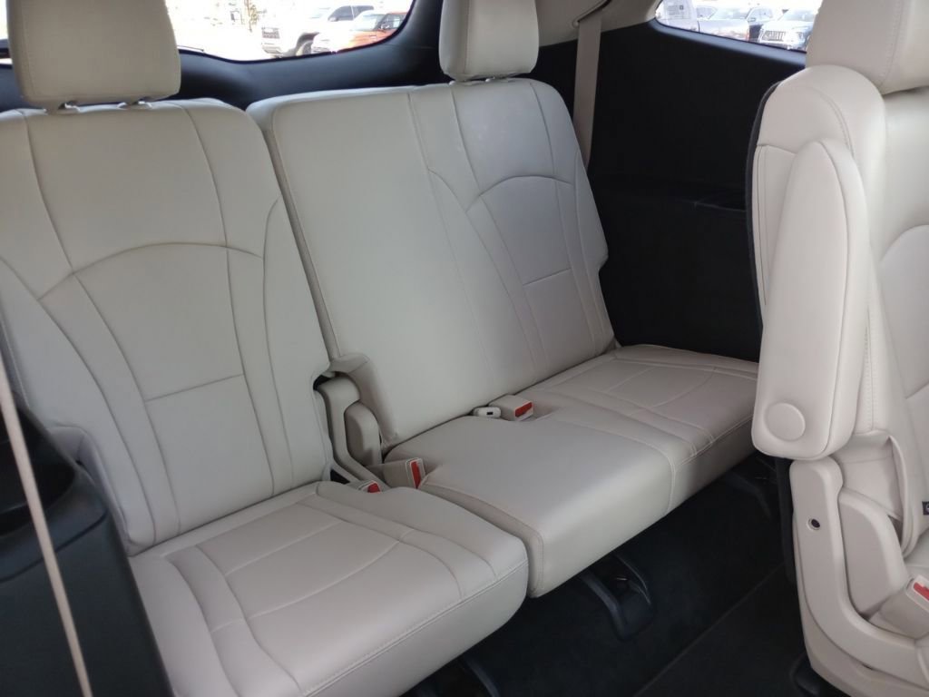 2023 Buick Enclave Essence photo 42