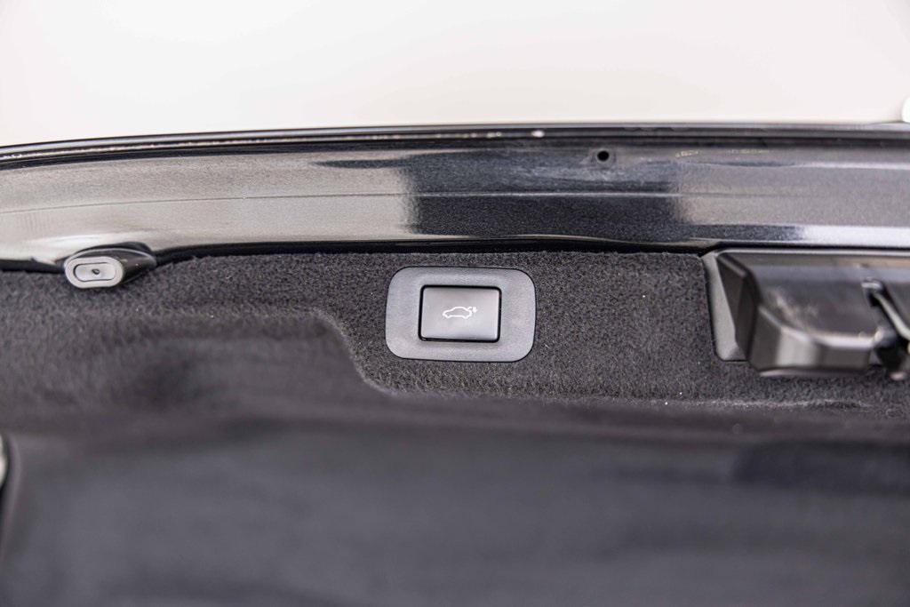 2018 LEXUS LS - Image 17